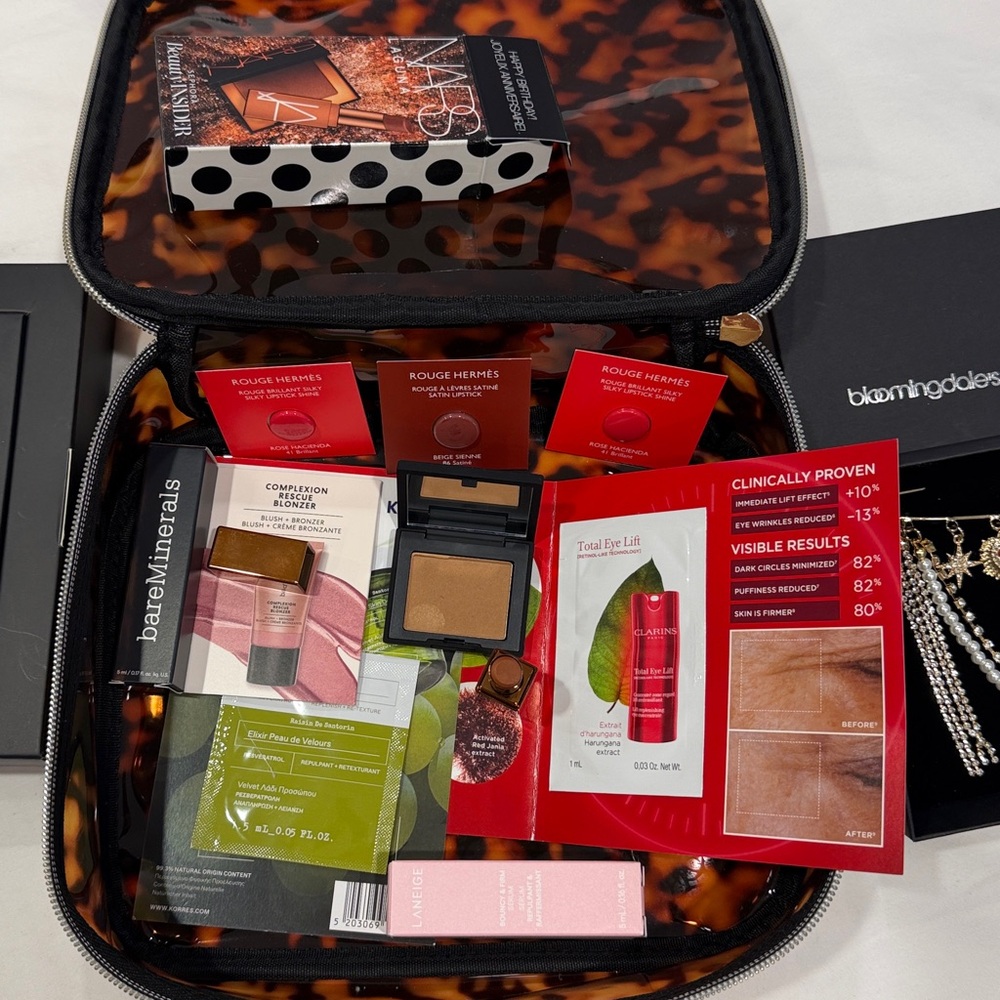 Makeup Bag with everything that you see in the pictures